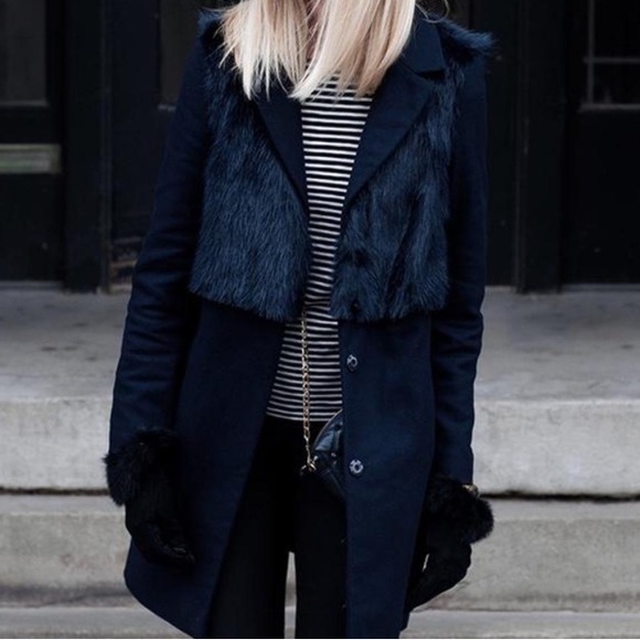 TOPSHOP coat with faux fur. Size US 8. Navy colour. - Picture 3 of 12